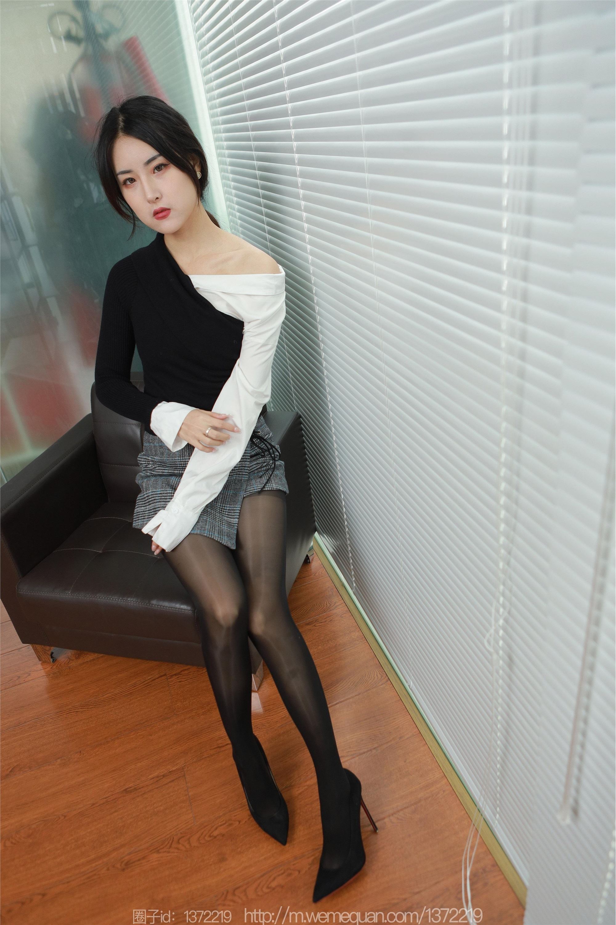 IESS异思趣向  2023.01.27 丝享家 1342 小宝《油亮高跟》